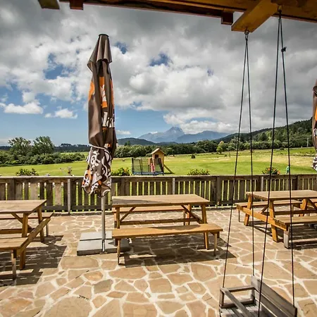 Pensión Pod Magurou