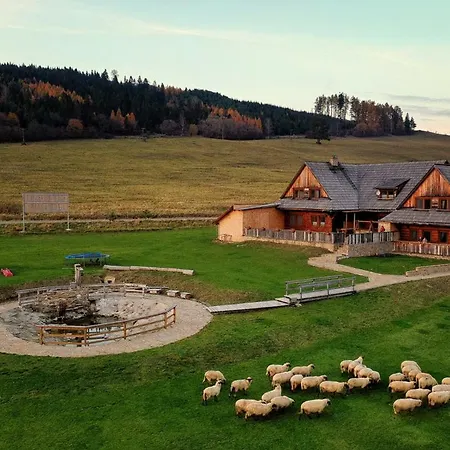 Pensión Pod Magurou